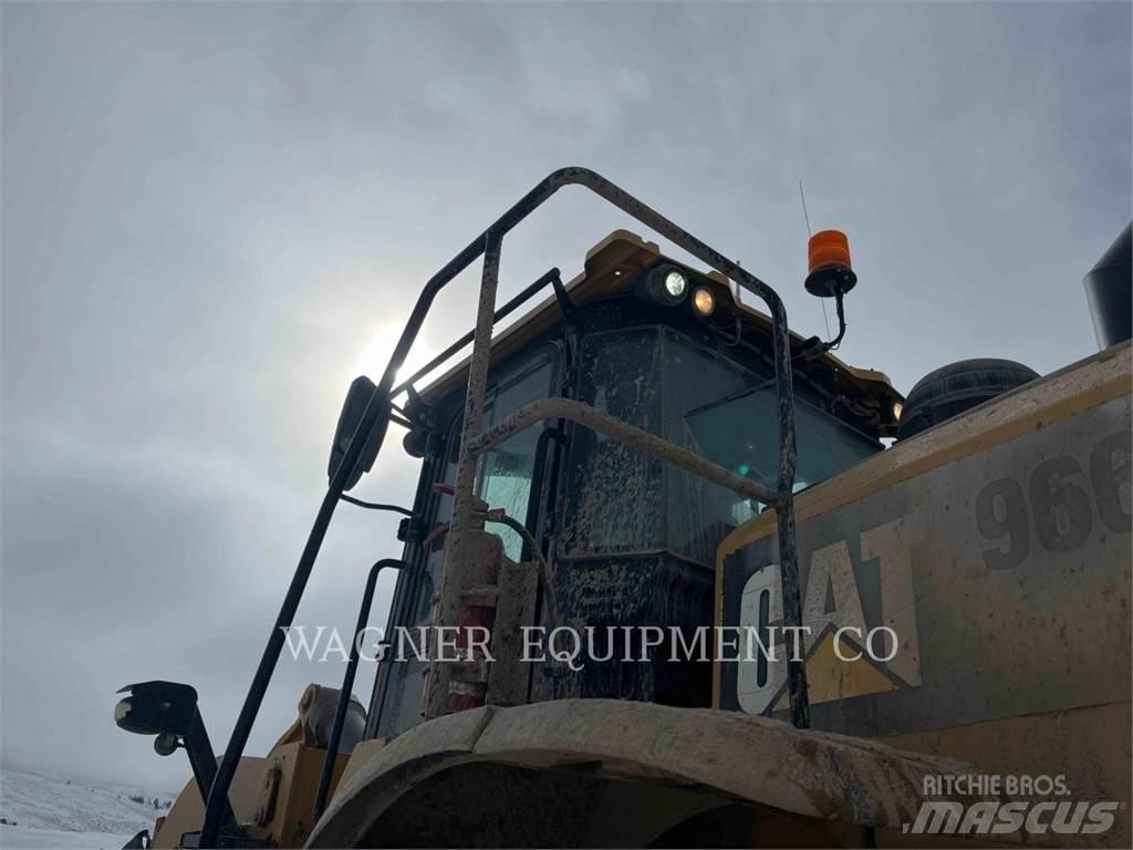 CAT 966M Naudoti ratiniai krautuvai