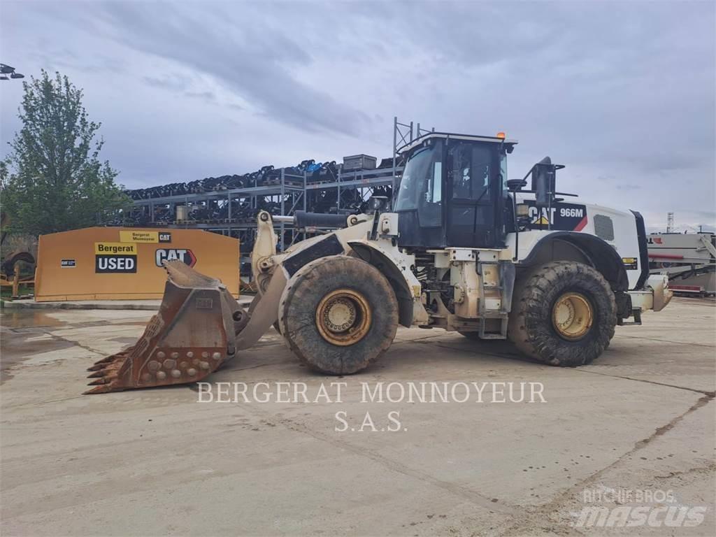 CAT 966M Naudoti ratiniai krautuvai