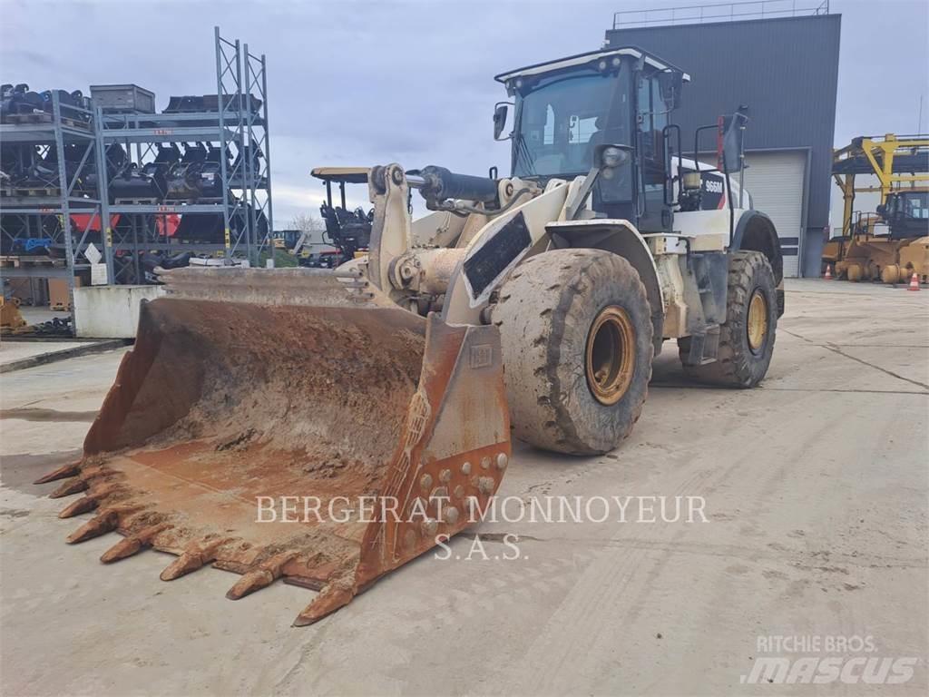CAT 966M Naudoti ratiniai krautuvai