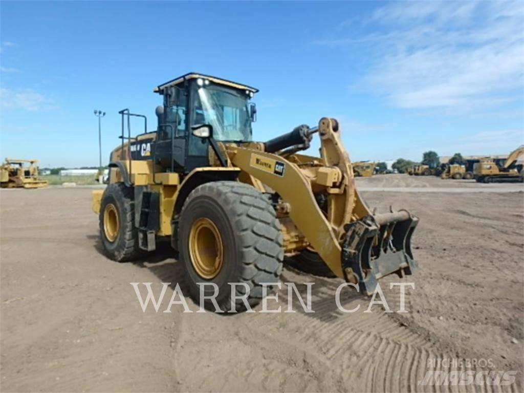 CAT 966M Naudoti ratiniai krautuvai