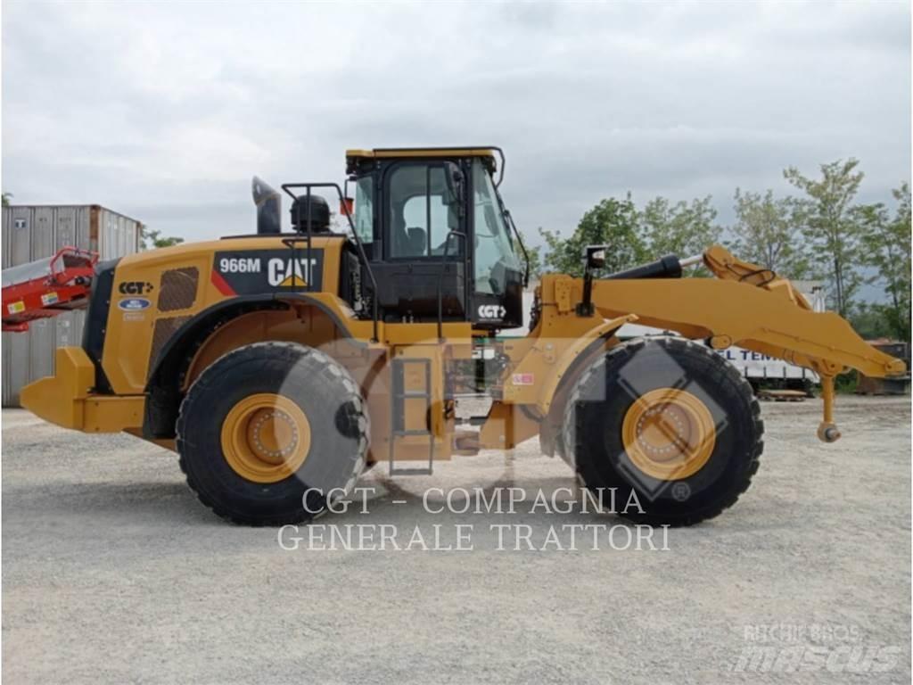 CAT 966M Naudoti ratiniai krautuvai