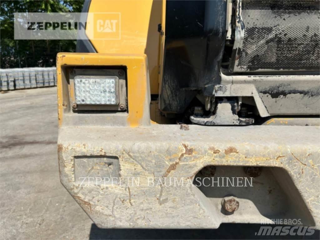 CAT 966M Naudoti ratiniai krautuvai