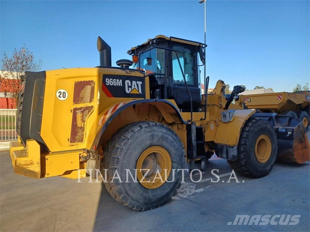 CAT 966M Naudoti ratiniai krautuvai