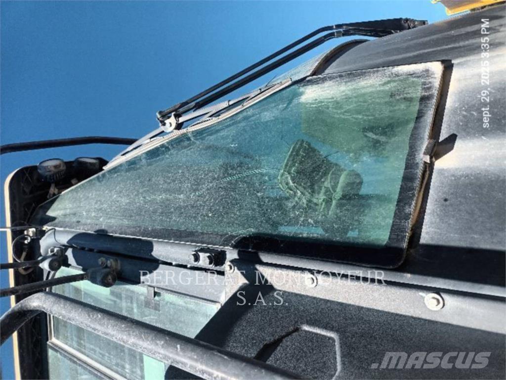 CAT 966M Naudoti ratiniai krautuvai