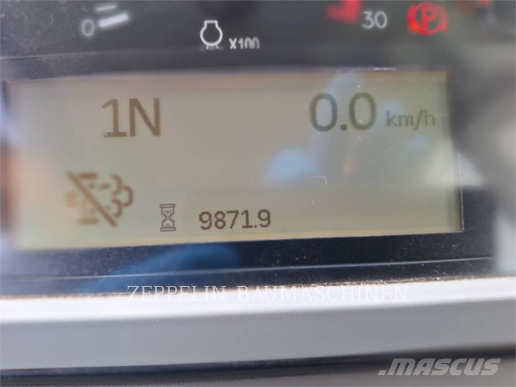 CAT 966M Naudoti ratiniai krautuvai