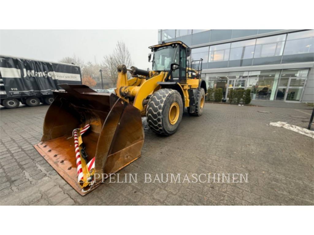 CAT 966M Naudoti ratiniai krautuvai