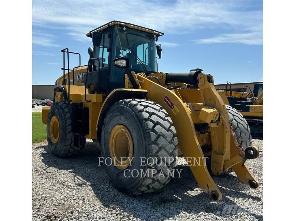 CAT 966M Naudoti ratiniai krautuvai