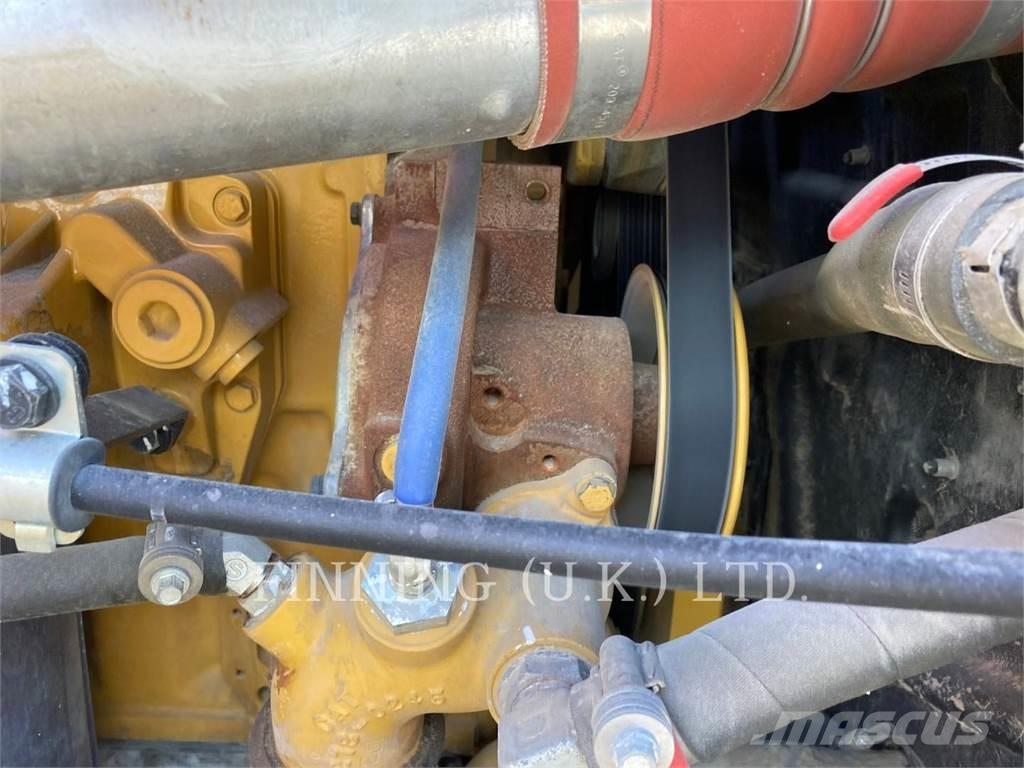 CAT 966M HL Naudoti ratiniai krautuvai