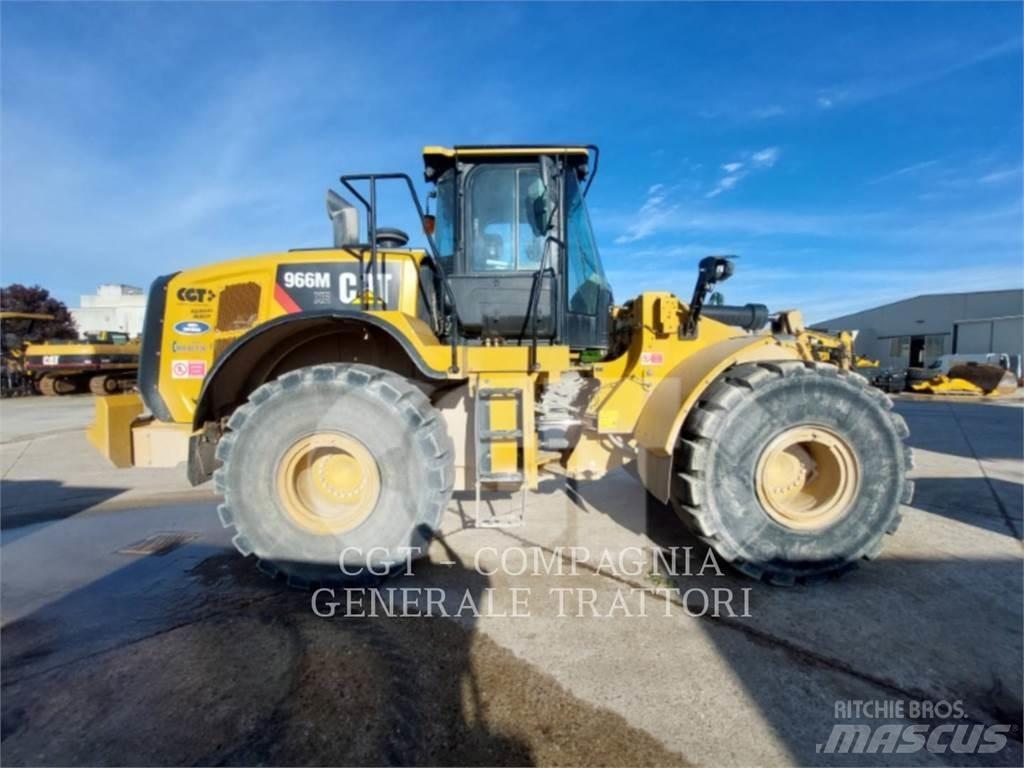 CAT 966M XE Naudoti ratiniai krautuvai