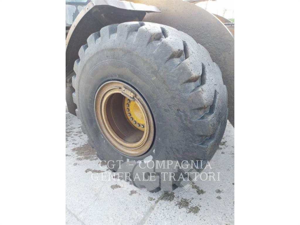CAT 966M XE Naudoti ratiniai krautuvai