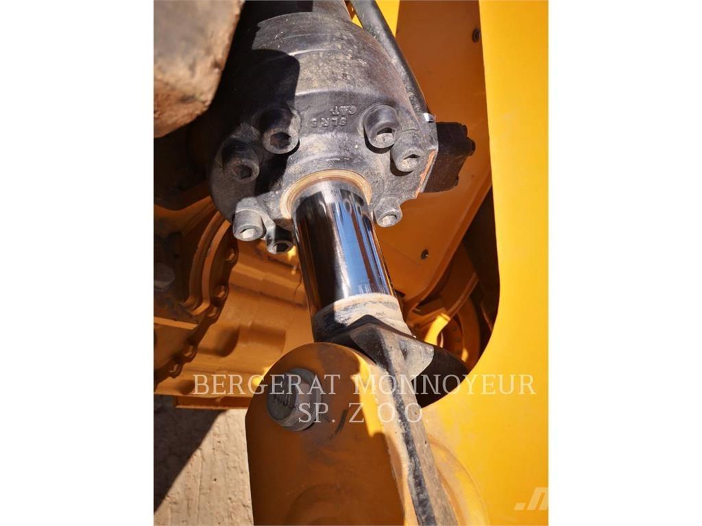 CAT 972 Naudoti ratiniai krautuvai