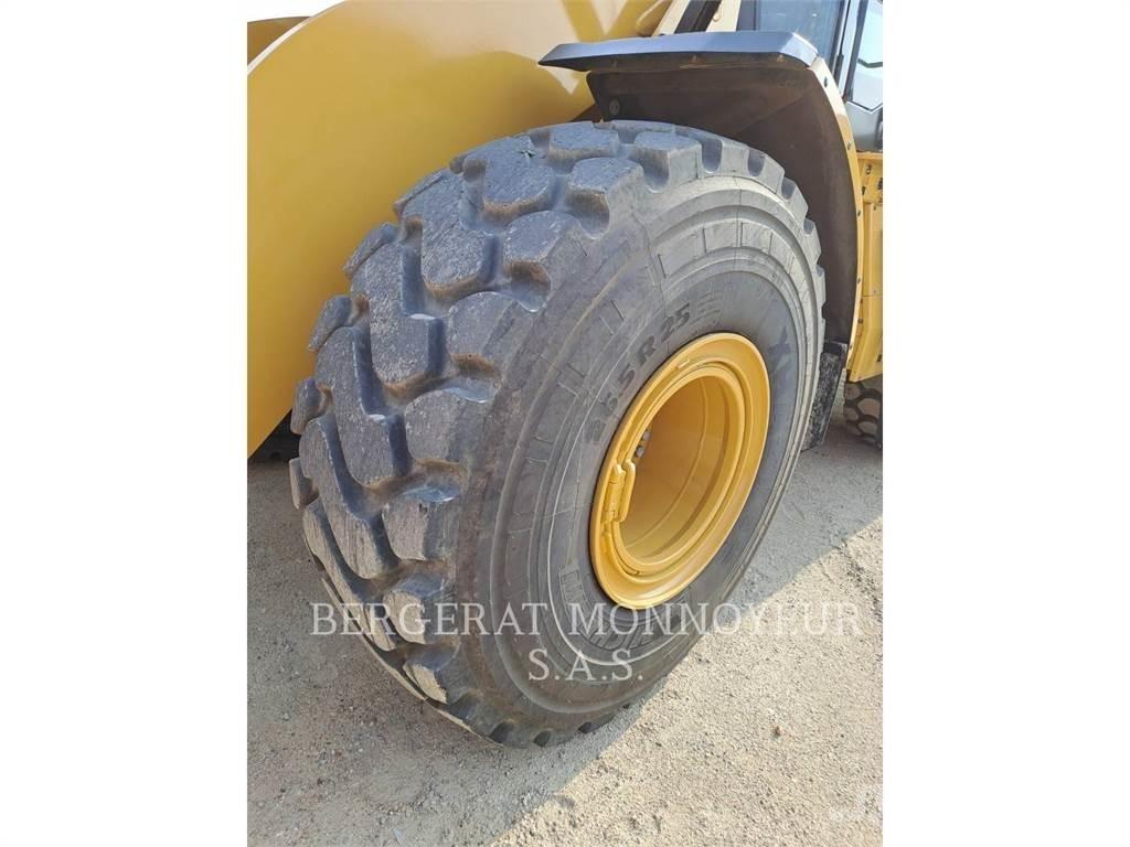 CAT 972 XE Naudoti ratiniai krautuvai