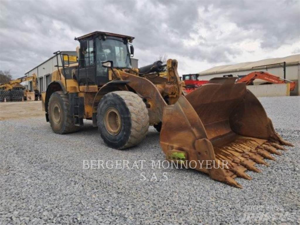 CAT 972K Naudoti ratiniai krautuvai