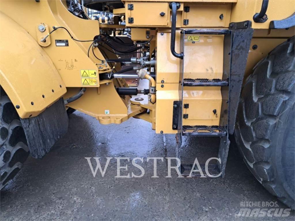 CAT 972M Naudoti ratiniai krautuvai