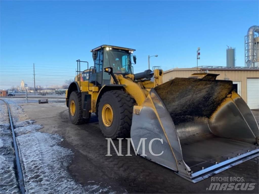 CAT 972M Naudoti ratiniai krautuvai