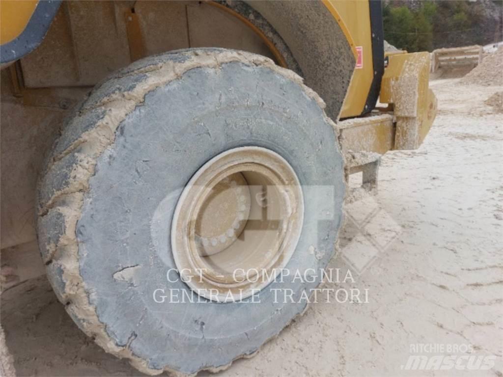 CAT 972M Naudoti ratiniai krautuvai