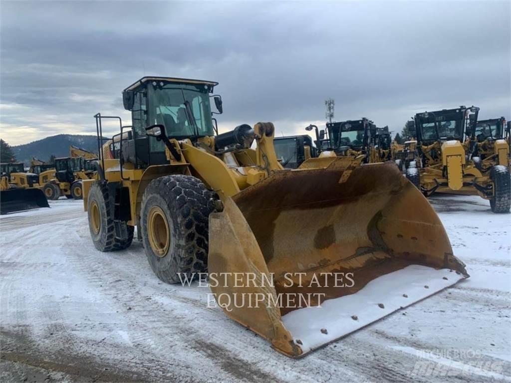 CAT 972M Naudoti ratiniai krautuvai