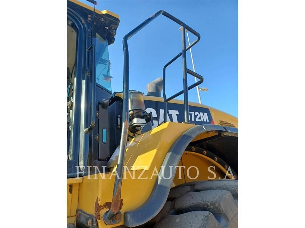 CAT 972M Naudoti ratiniai krautuvai