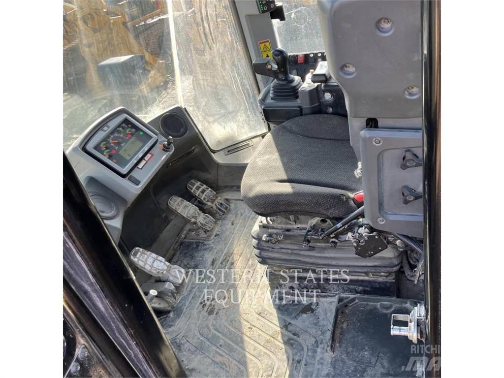 CAT 972M Naudoti ratiniai krautuvai