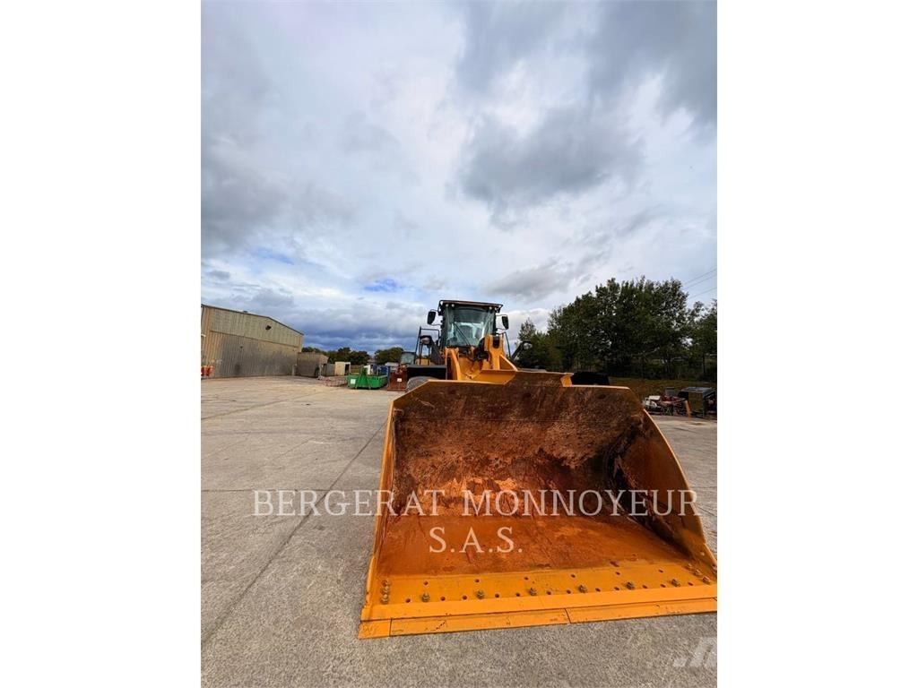 CAT 972M Naudoti ratiniai krautuvai