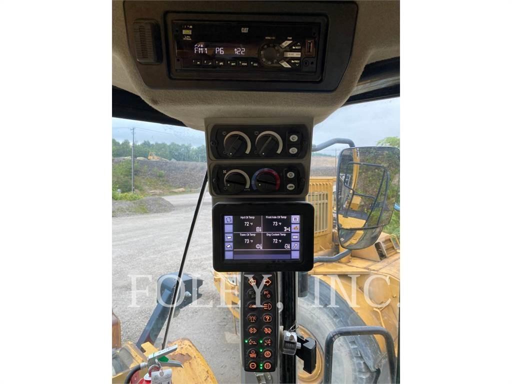 CAT 972M Naudoti ratiniai krautuvai