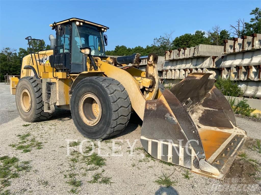 CAT 972M Naudoti ratiniai krautuvai