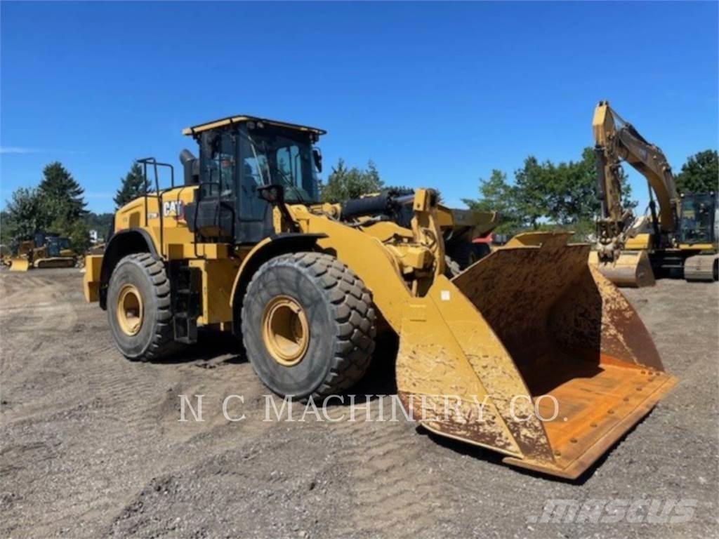 CAT 972M Naudoti ratiniai krautuvai