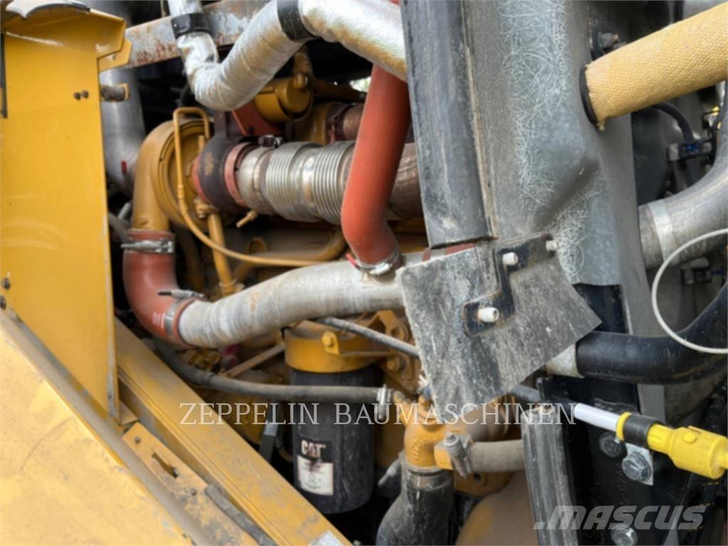 CAT 972M Naudoti ratiniai krautuvai