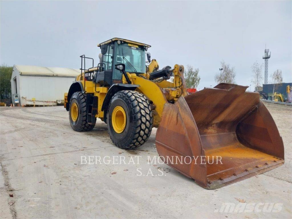 CAT 972M XE Naudoti ratiniai krautuvai