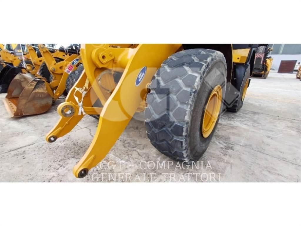 CAT 972M XE Naudoti ratiniai krautuvai