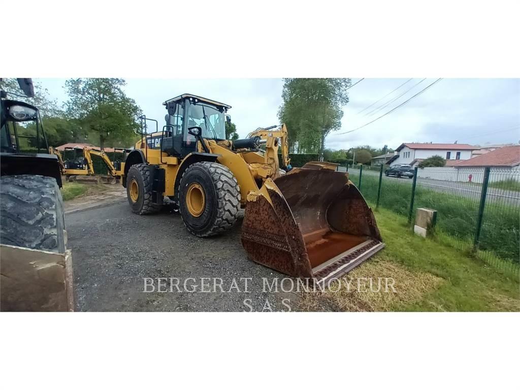 CAT 972M XE Naudoti ratiniai krautuvai