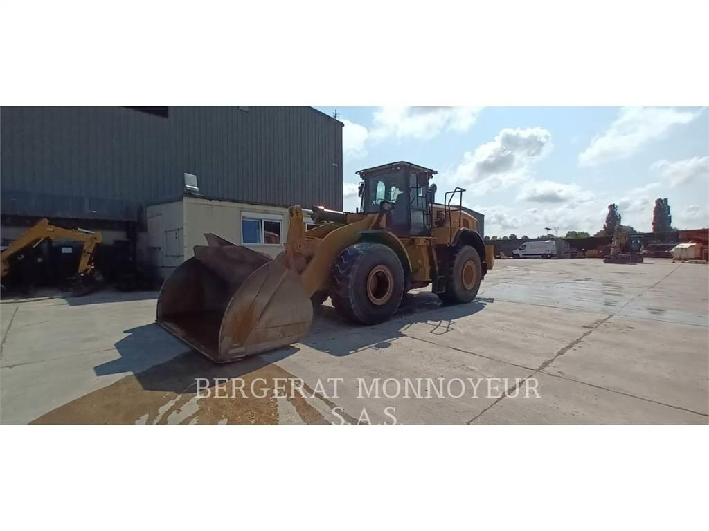 CAT 972M XE Naudoti ratiniai krautuvai