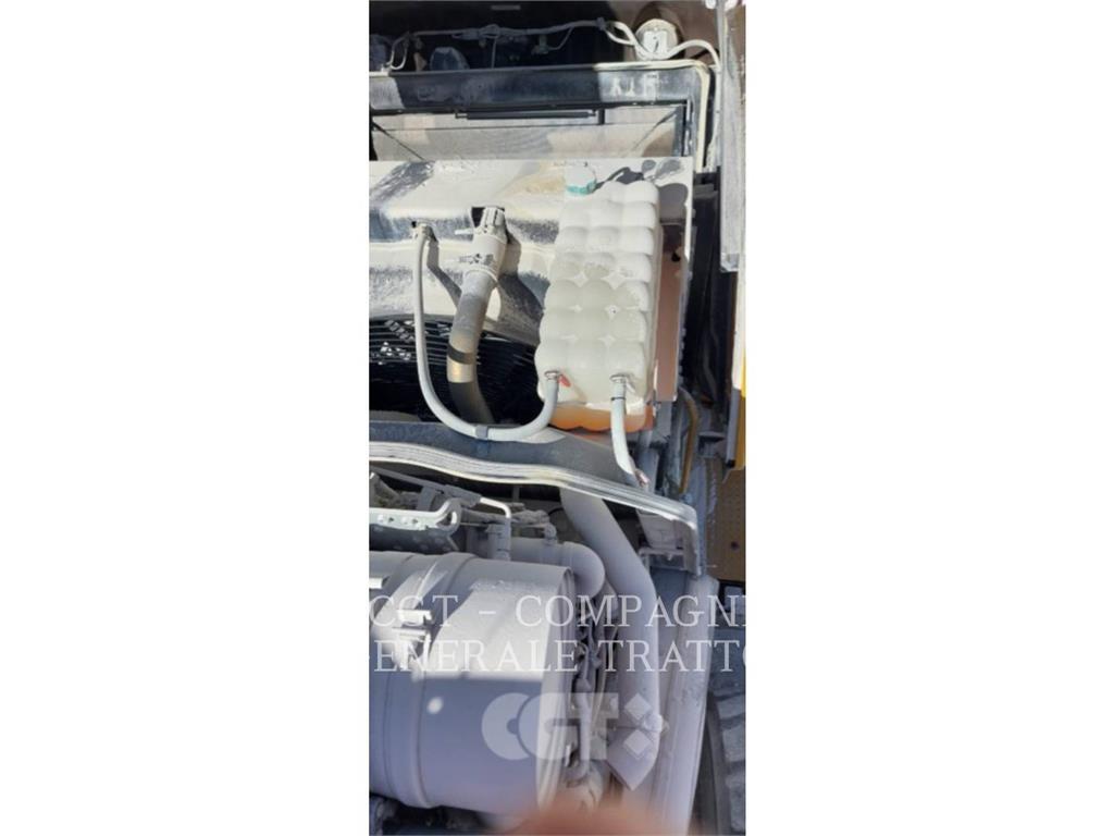 CAT 972M XE Naudoti ratiniai krautuvai