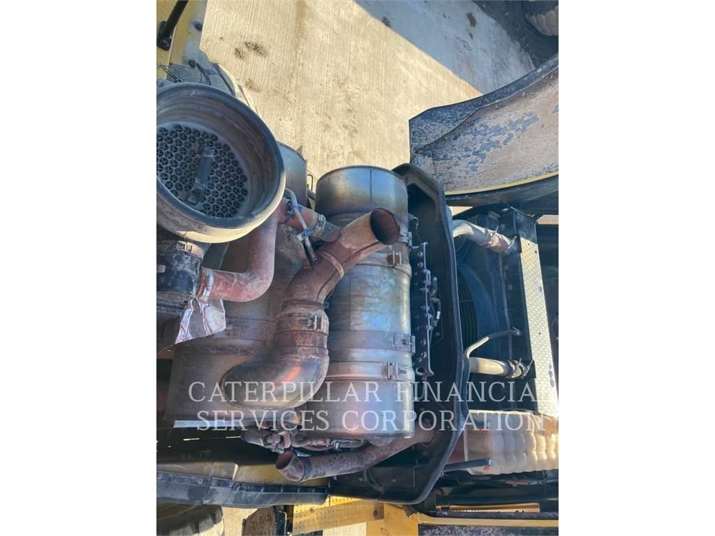 CAT 972MXE Naudoti ratiniai krautuvai