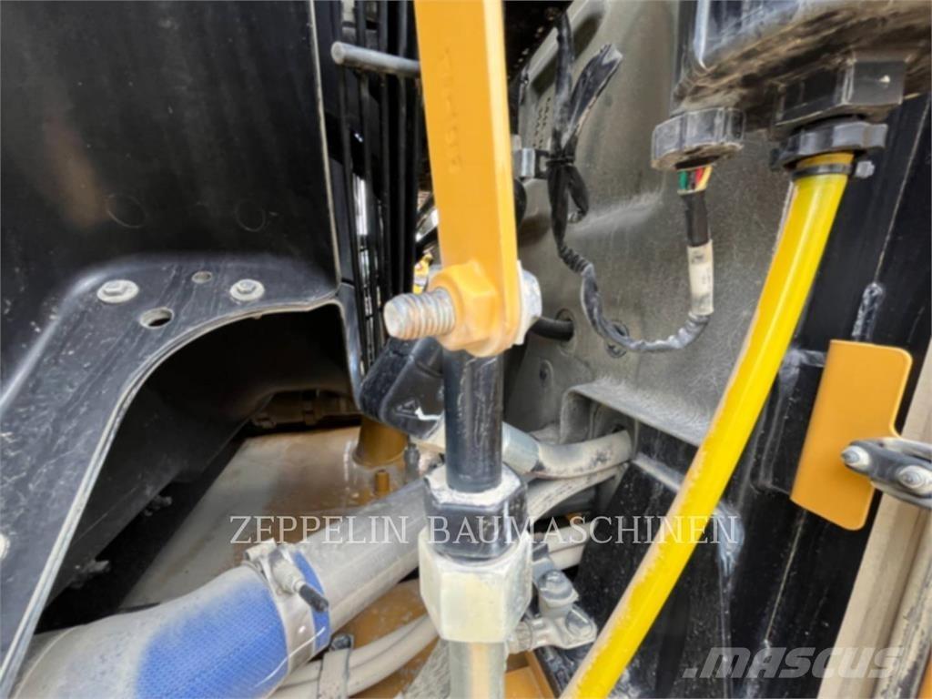 CAT 972MXE Naudoti ratiniai krautuvai