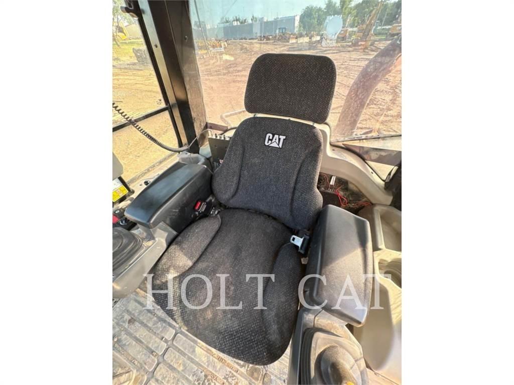 CAT 973K Vikšriniai krautuvai