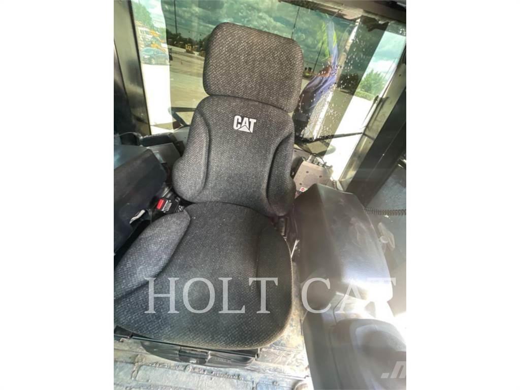 CAT 973K Vikšriniai krautuvai