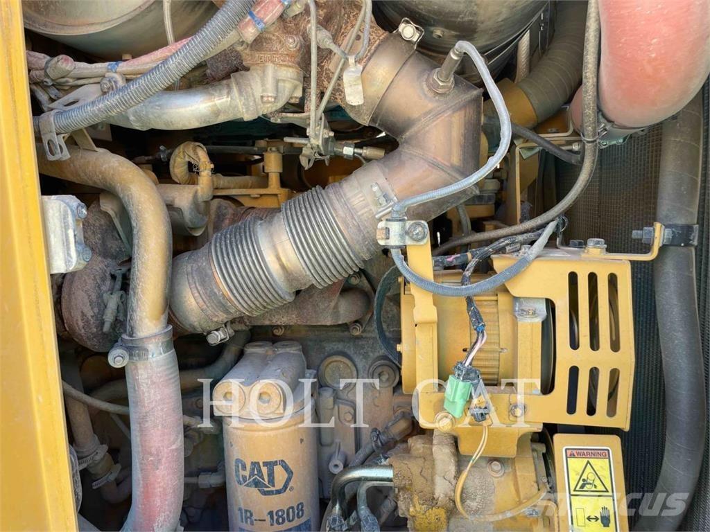 CAT 973K Vikšriniai krautuvai