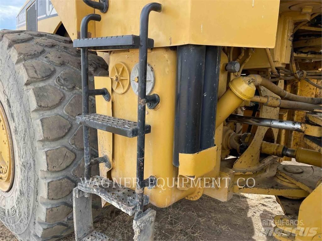 CAT 980G Naudoti ratiniai krautuvai