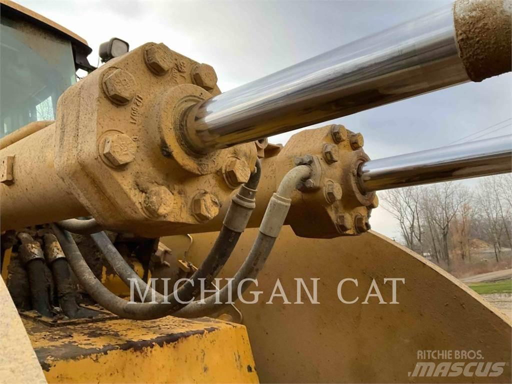 CAT 980H Naudoti ratiniai krautuvai