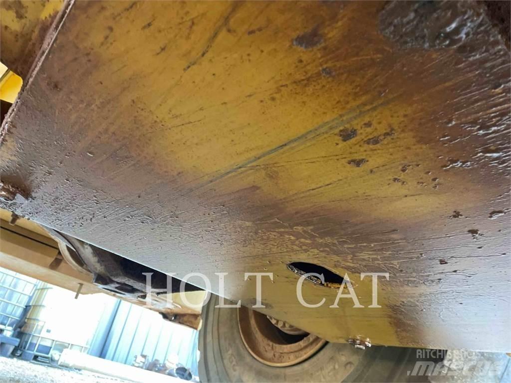 CAT 980K Naudoti ratiniai krautuvai