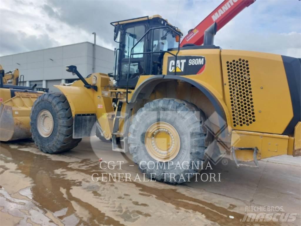 CAT 980M Naudoti ratiniai krautuvai