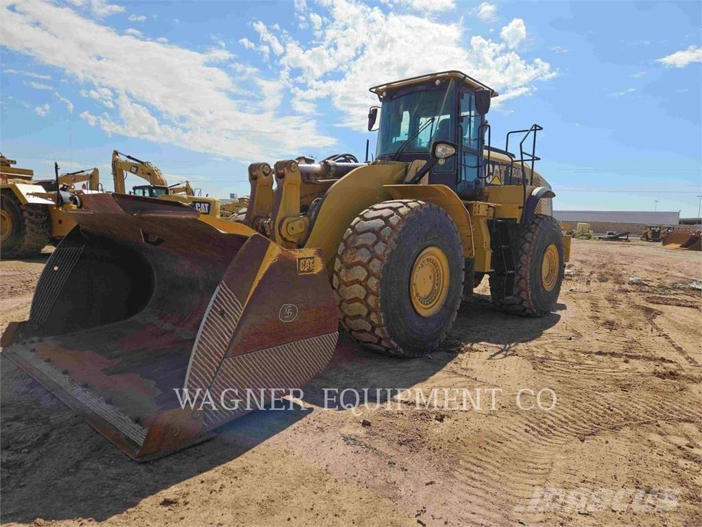 CAT 980M Naudoti ratiniai krautuvai