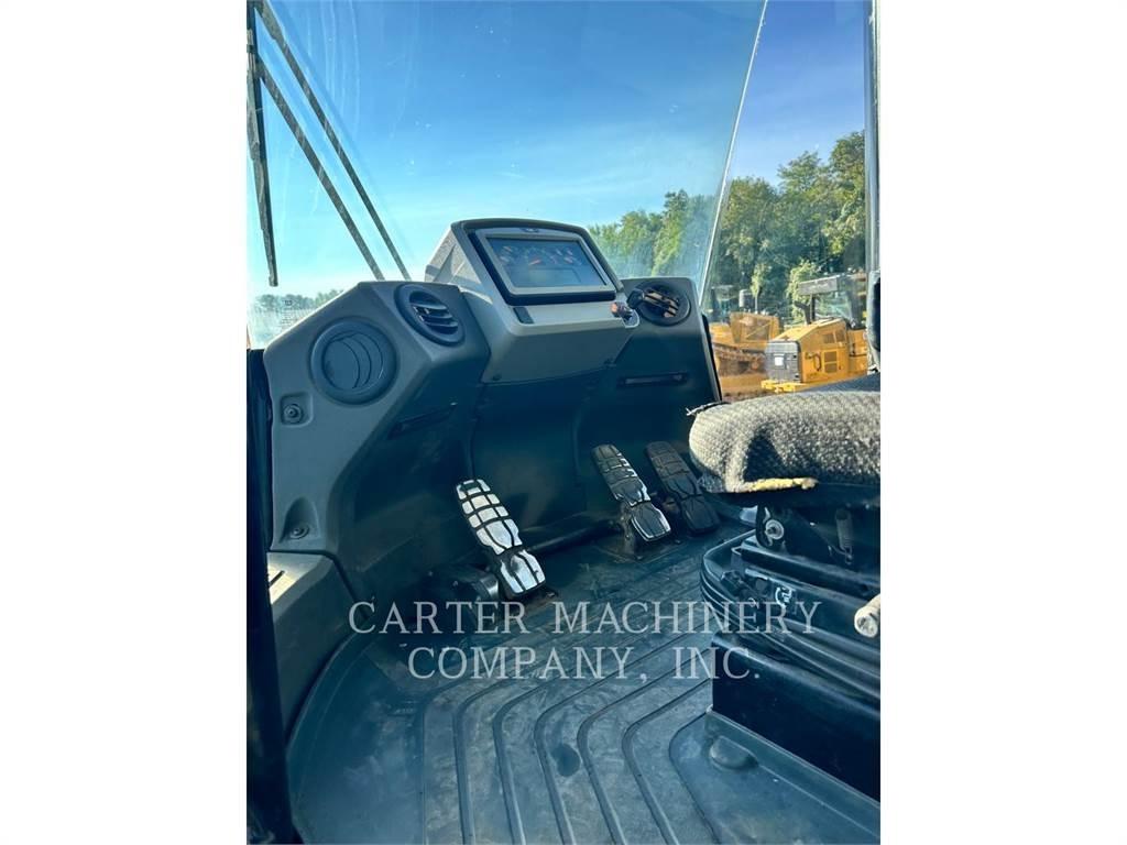 CAT 980M Naudoti ratiniai krautuvai