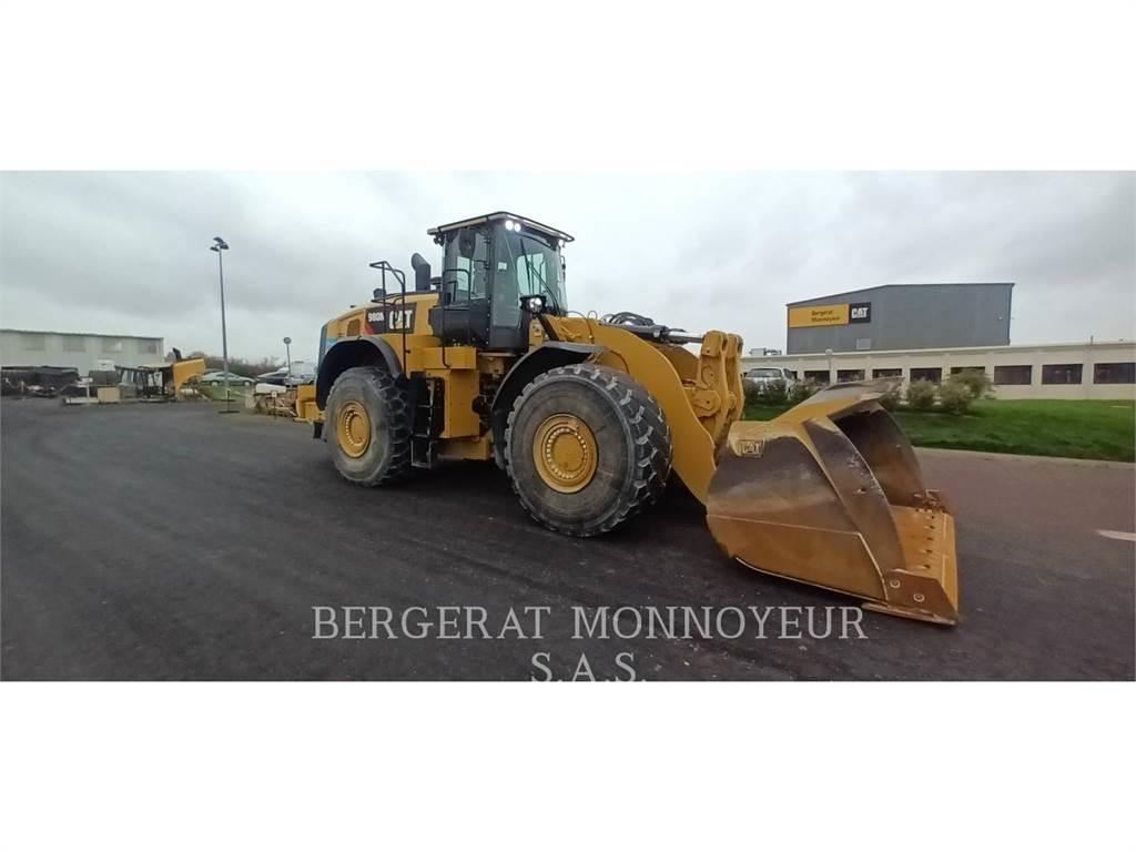 CAT 980M Naudoti ratiniai krautuvai