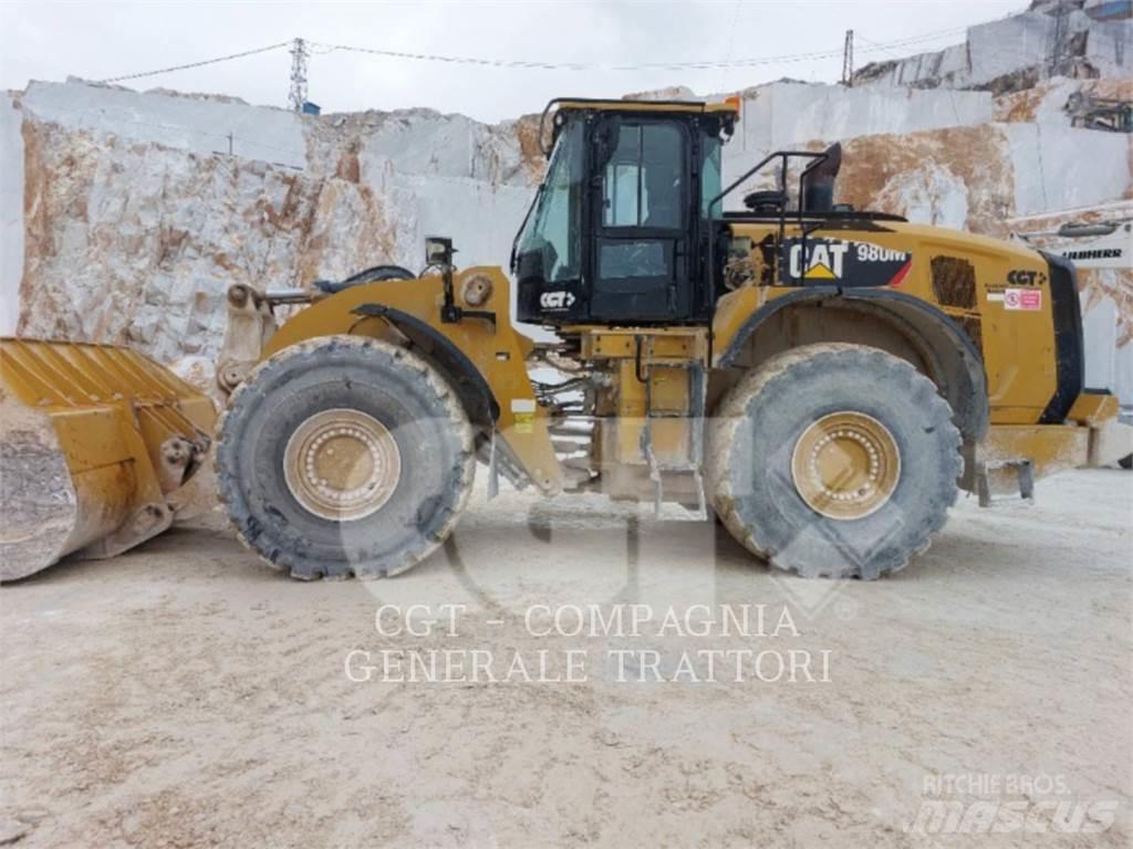 CAT 980M Naudoti ratiniai krautuvai