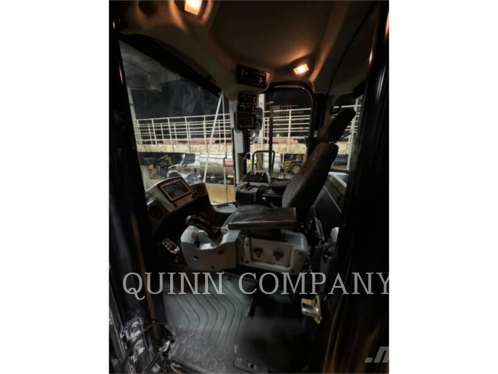 CAT 980M Naudoti ratiniai krautuvai