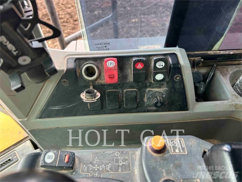 CAT 980M Naudoti ratiniai krautuvai