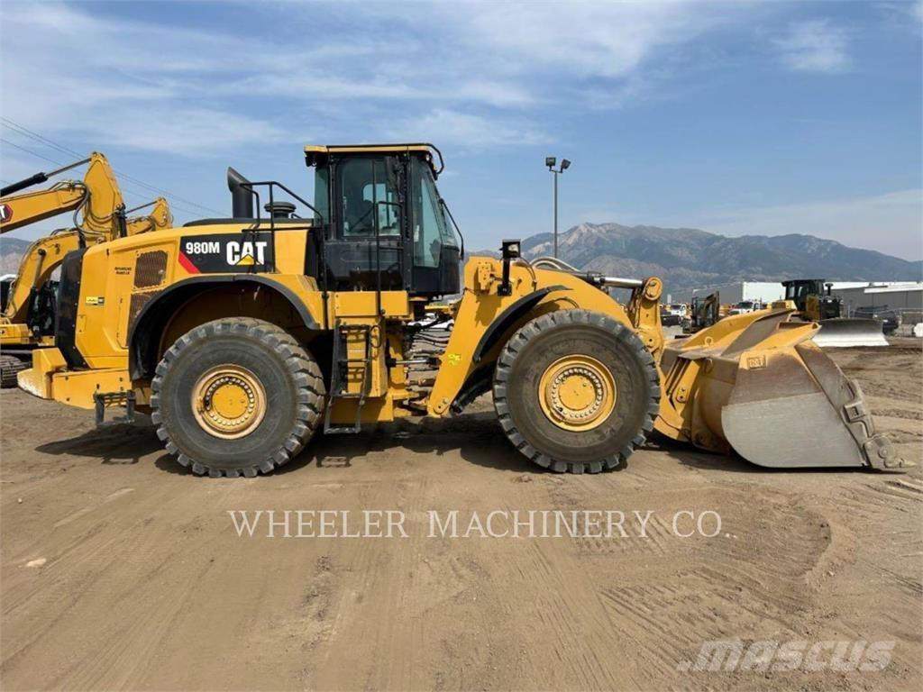 CAT 980M Naudoti ratiniai krautuvai