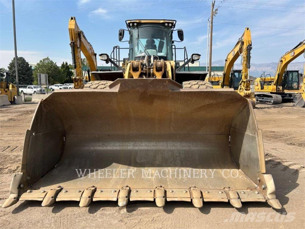 CAT 980M Naudoti ratiniai krautuvai
